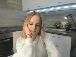 margaretwilkinson nude cam babe presents fetish live sex show with ohmibod