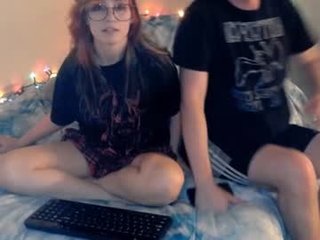 kaceyhollandxxx horny couple adores fucking online