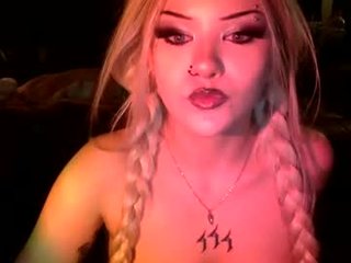 starlasmisery cam babe dives deep in his asshole with a dildo and uses his ohmibod for her pleasure