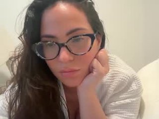 pollyyypocket latina cam girl pleasing one dirty ass with ohmibod