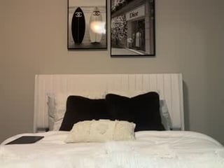 lyleeeee teen cam babe wants to be fucked online as hard as possible