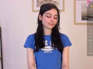 grace_bisho gorgeous dick licking naked brunette cam babe impaled by hard meat