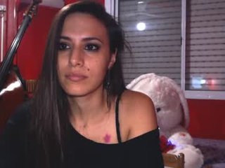 ladygwendolyn cam babe gets her ass stuffed with huge dildo
