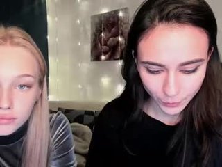 sarahwelddy horny couple adores fucking online