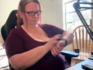 the_ogmunchie BBW cam girl offers pleasing for you big boobs on camera