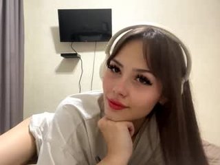 alinedifede nude cam babe her ass drilled