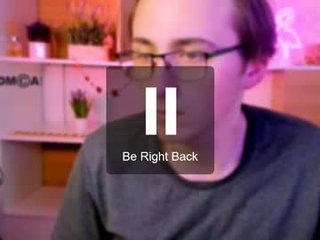 azen_rush naked cute cam babe in the chatroom wants a holiday fucking with ohmibod