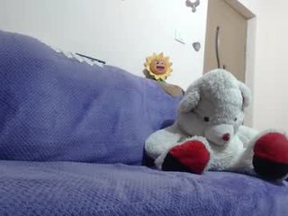 kostello26 cam babe loves caresses her clit and pussy at the same time online