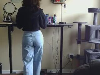 treadmillprincess teen cam babe wants to be fucked online as hard as possible