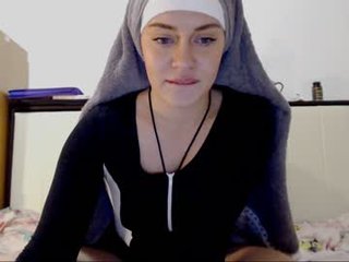 i_esus french cam offers her tight ass for anal ohmibod penetration
