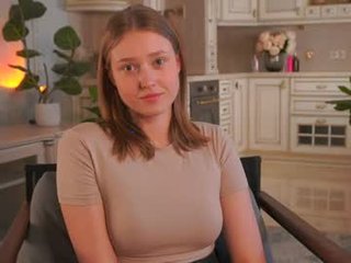 revamcallister nude cam babe her ass drilled