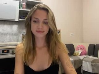 amy_meoww cute teen cam girl loves fucked in the ass online