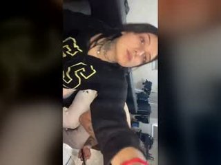 twohotsecrets1 after hot anal live sex cam babe massage their wide ass hole
