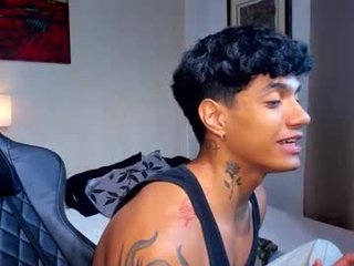 aress444 latina cam girl knows that good sex is healing everything