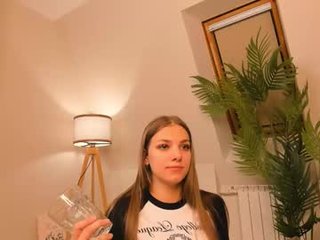 odelindabracher teen cam babe wants to be fucked online as hard as possible