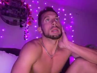 hammer_and_peace horny couple adores fucking online