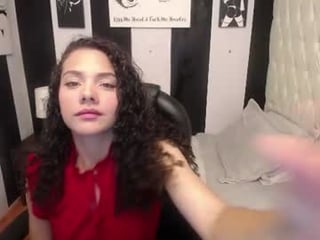 lucy_lorelei slim cam babe doing everything types live sex you ask them in a sex chat