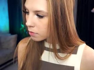 dawnherrick cute teen cam babe loves XXX cam action with her perfect ass