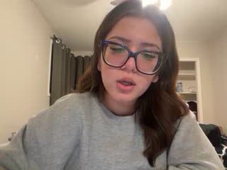 anditspinkxo teen cam babe wants to be fucked online as hard as possible