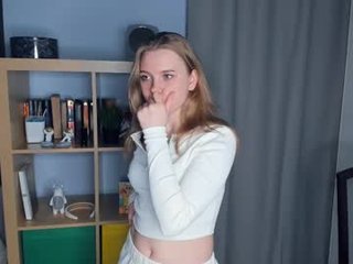 thirst_pulse cam babe gets the best ass massage with ohmibod