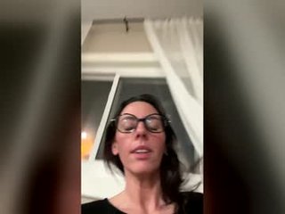 tootsiefoote001 english cam girl show his beauty legs online