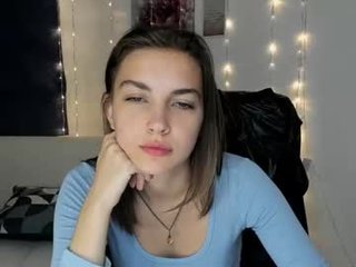 sweetieanna1 teen cam babe wants to be fucked online as hard as possible