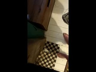 hotcoupleuk88 cam babe demonstrating their squirt experience in a sexy and sensual manner