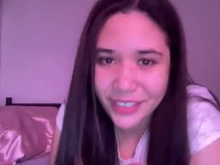 kissandcurrency cam babe cute kissing and fucking with ohmibod online