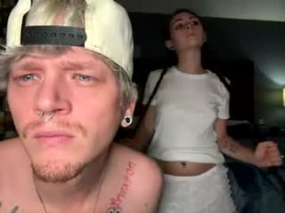 aaronthereallist horny couple adores fucking online