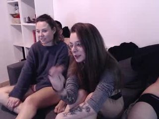 louve_lucius french cam babe enjoying live sex show with ohmibod