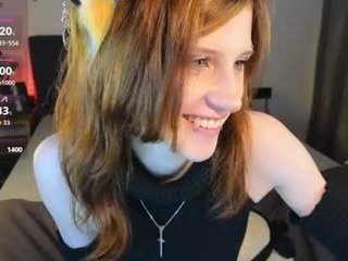 vampi_queen cam babe dives deep in his asshole with a dildo and uses his ohmibod for her pleasure