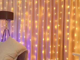 _ur_shy_bambi nude cam babe presents fetish live sex show with ohmibod