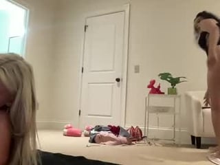 latinaaalexx latina cam babe brings live sex to him online