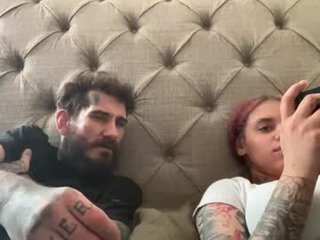 vveejay48826 smoking cam girl with ohmibod in the chatroom