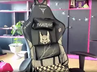 neon_baddie cam girl gets her ass hard fucked by her partner