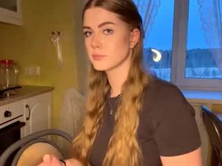 bethannbenavidez teenage cam girl plays with her ass hole with ohmibod inside