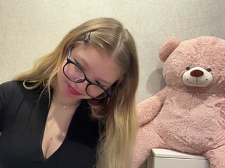 ardellapeetoom european domina cam babe dominating and destroying a tough  slaveboy with a rock hard cock