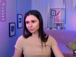 flora_ri gorgeous dick licking naked brunette cam babe impaled by hard meat