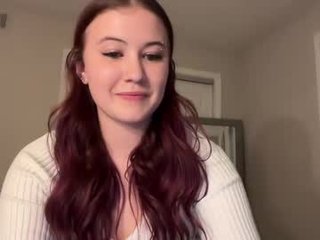 bellajadeee teen cam girl plays with her tight pussy with ohmibod