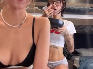 kateluvs teen cam babe wants to be fucked online as hard as possible