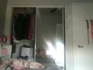 sydneyxsilva teen cam babe wants to be fucked online as hard as possible