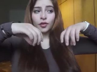 angelinanoangel oiled cam girl makes great fucking show online