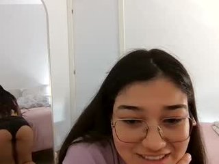 isasuarezzzz latina cam girl pleasing one dirty ass with ohmibod