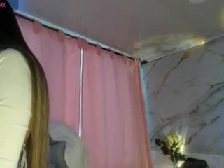 jasmine_hyper_1 slim cam girl enjoying live fetish show with ohmibod