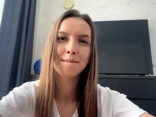 desirewingard teen cam babe wants to be fucked online as hard as possible