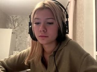 rochellehouis naked teen cam babe loves kiss, licked slits and pink clits on a sex cam