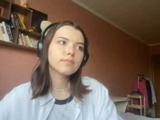 frosted_bloom naked cam girl wants to violent sex online