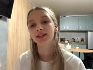 aundreaschindewolf nude cam babe presents fetish live sex show with ohmibod