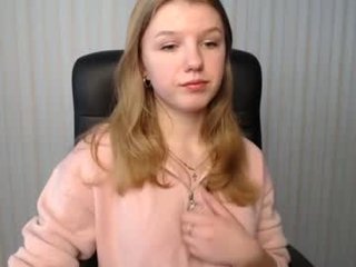 cute_girl_13 beautiful webcam girl learns that love and submission are different things - hot anal, ohmibod and BDSM action!