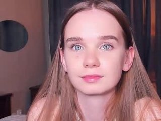 gwen_sunrise teen cam babe wants to be fucked online as hard as possible